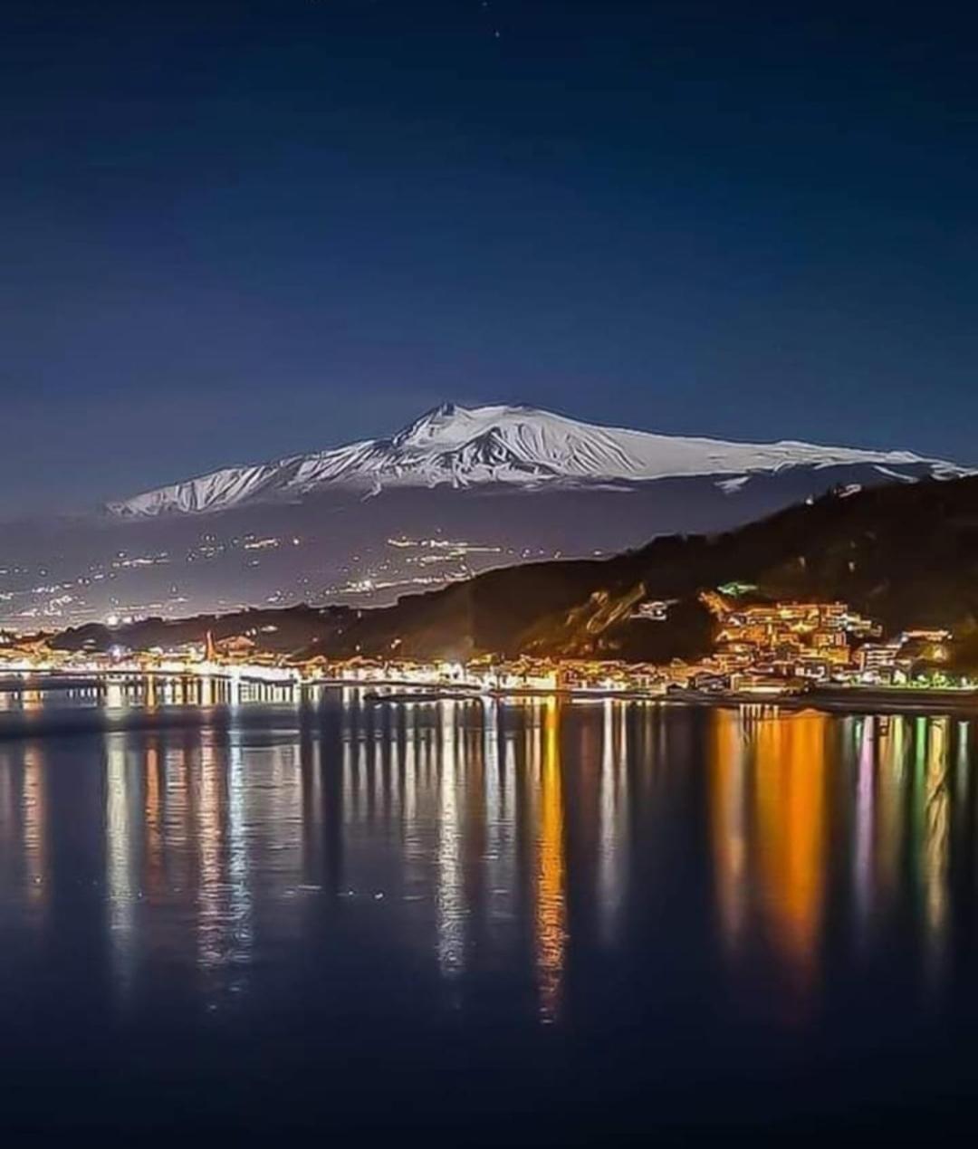 Arcadia Golden Bay Apartment Giardini Naxos Bagian luar foto